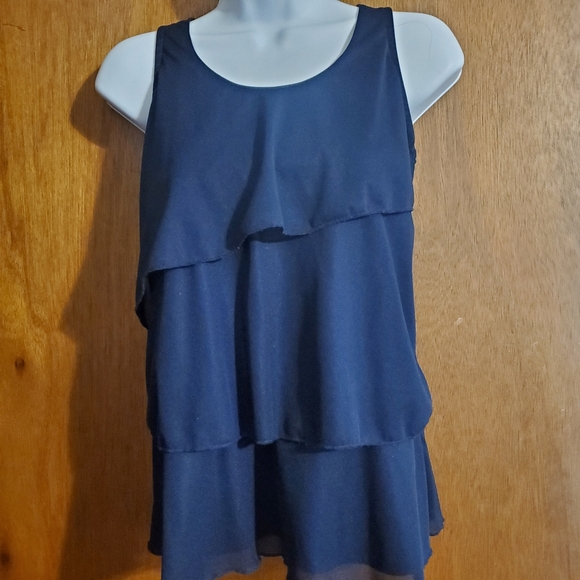 Ruffle front tank top - Picture 2 of 7
